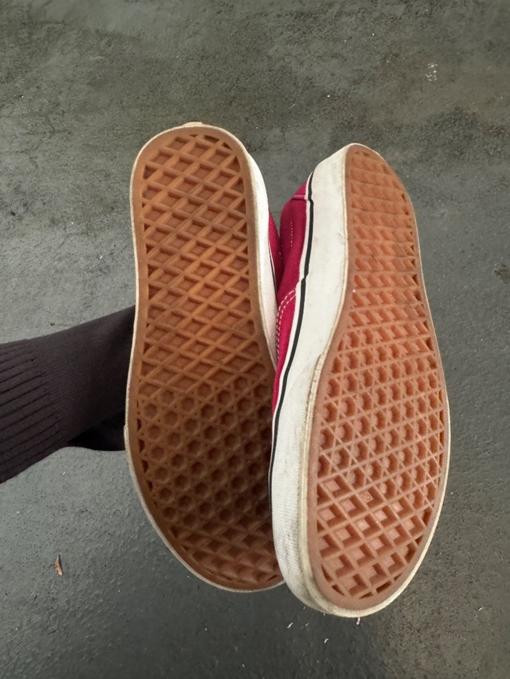Vans - Picture 2 of 4